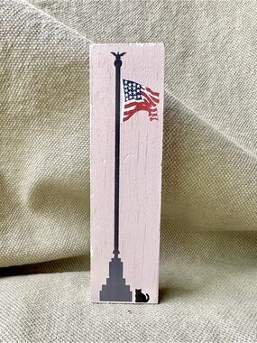 1997 The Cats Meow Village Flagpole American Flag Wood Shelf Sitter Decor wood